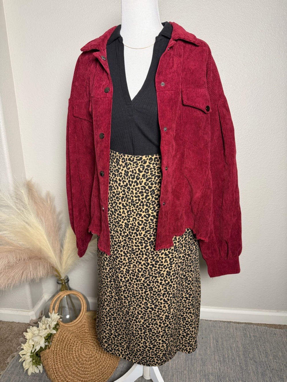 Women's Corduroy Button-Up Jacket - Wine Red